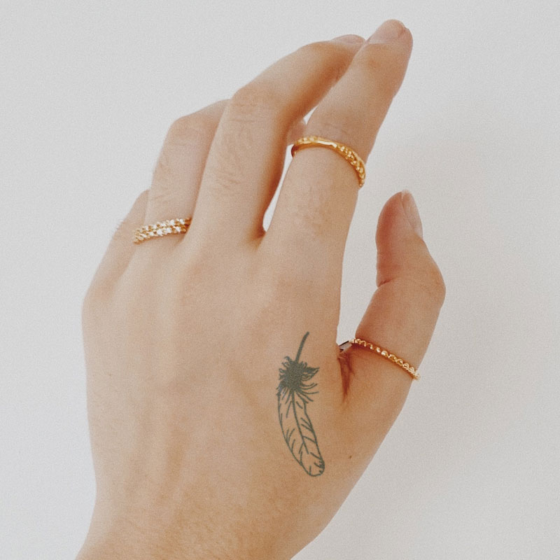 realistic feather semi-permanent tattoo on hand, removable halal black jagua henna tattoo